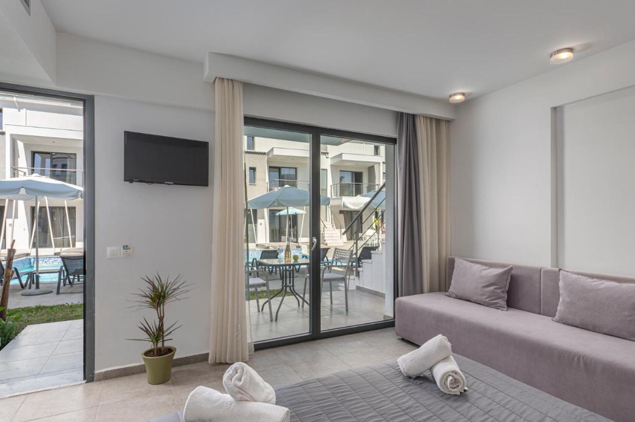 Adonis Luxury Village *